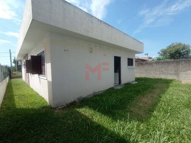 #2176 - Casa para Venda em Capão da Canoa - RS - 2